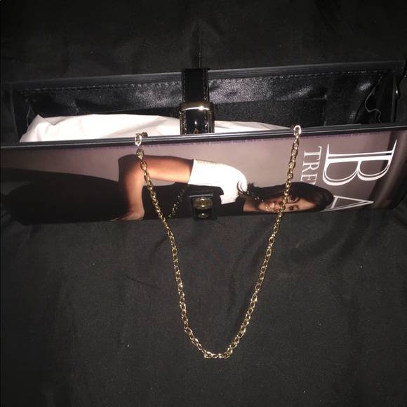 💥💥REDUCED!! Rare Michelle Obama Magazine Clutch - Picture 2 of 3